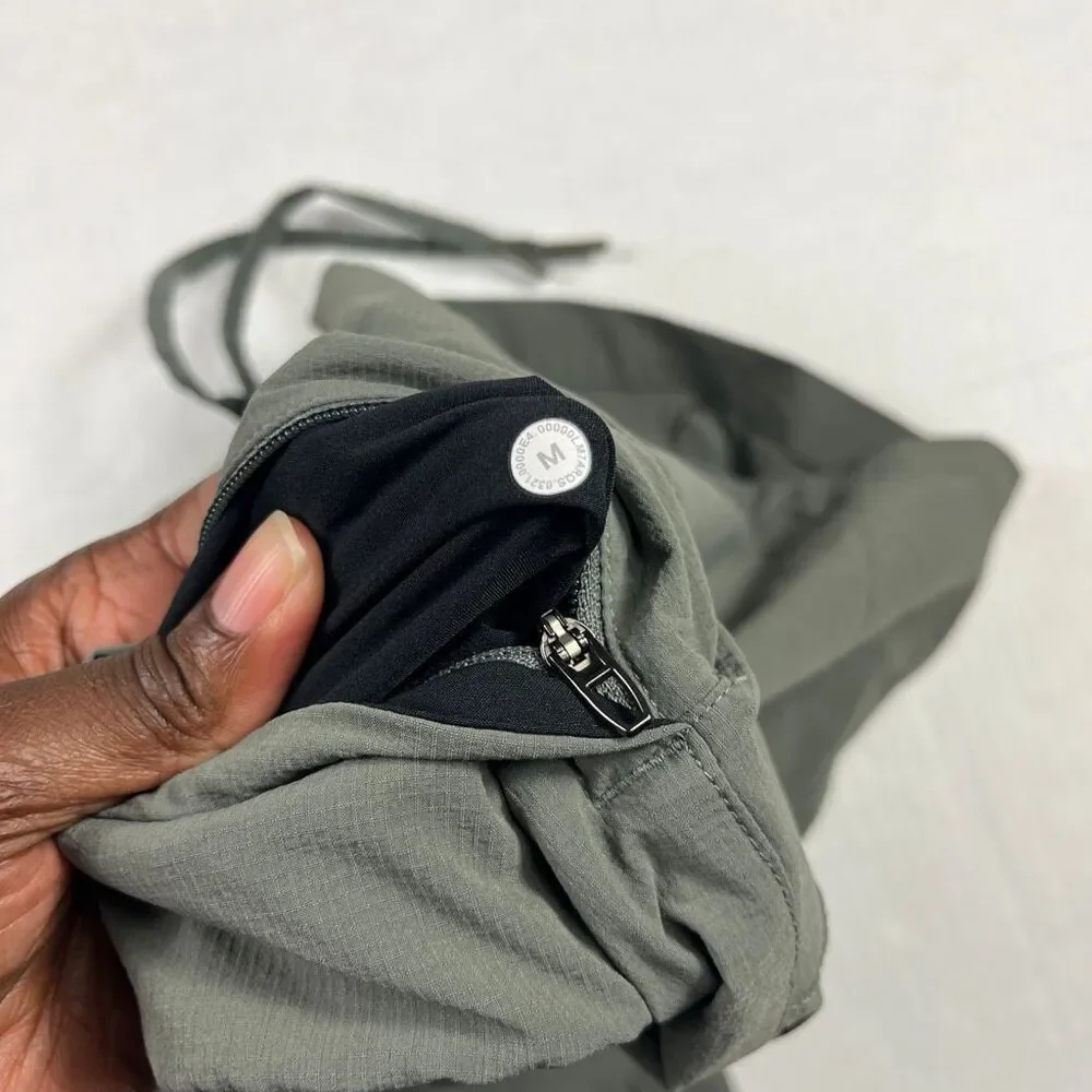 Lululemon Mens Bowline 8” Performance Shorts Green Utility Casual Lightweight M